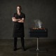 Barbecue a carbonella FUSION™ di Everdure by Heston Blumenthal con girarrosto e accensione carbone automatica